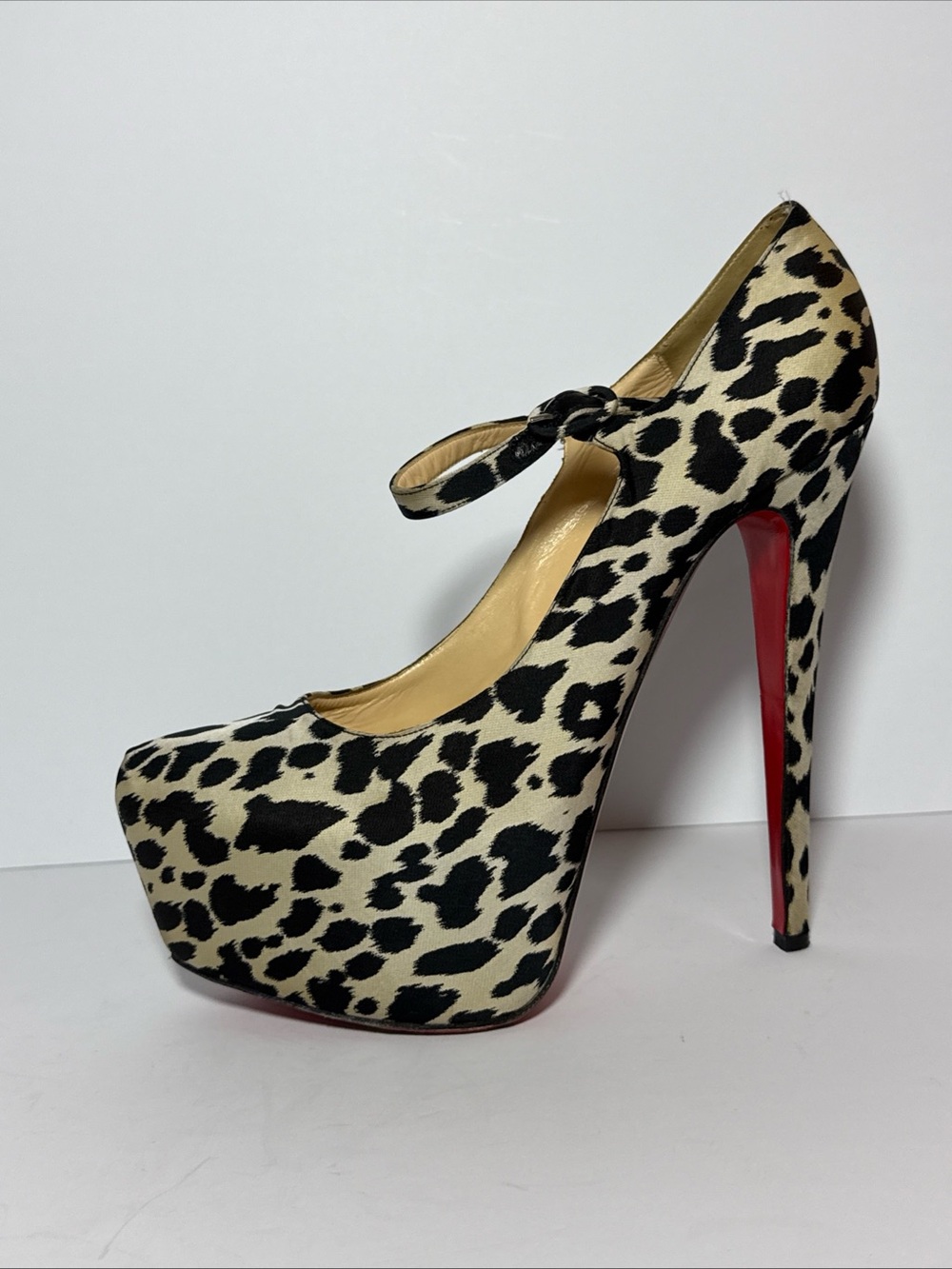 Christian Louboutin Lady Daf Stiletto Ankle Strap Heels Leopard Sz 41/10